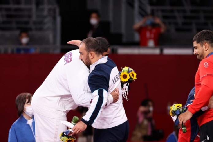 زارع : امیدوارم ذرهای دل مردم را شاد کرده باشم زارع