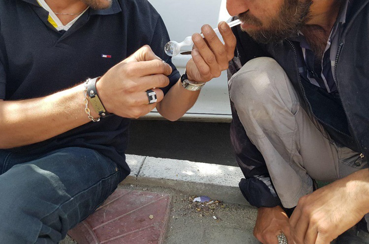 تجربه اعتیاد به شیشه تجربه اعتیاد به شیشه