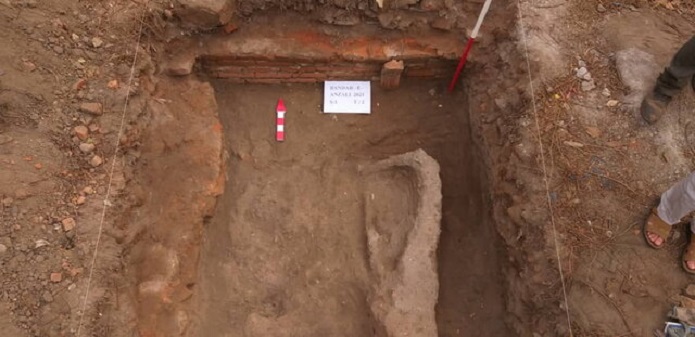 نشانههایی از آثار معماری قاجار در بندر انزلی نشانههایی از آثار معماری قاجار در بندر انزلی