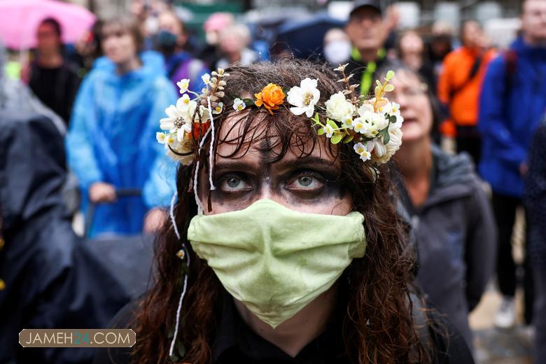 اعتراضات شورش علیه انفراض در لندن/ تصاویر اعتراضات شورش علیه انفراض در لندن/ تصاویر