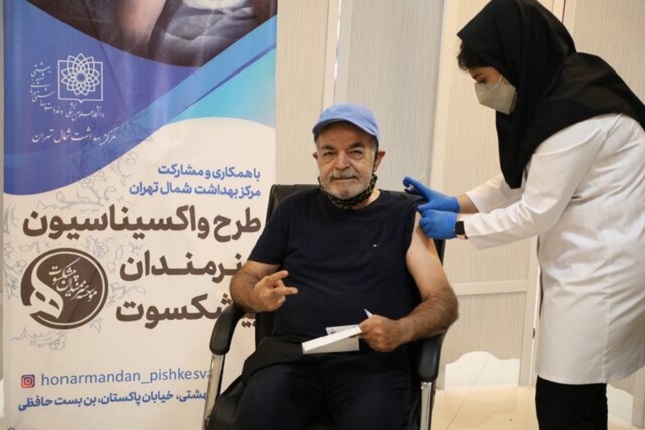 چرا در واکسیناسیون هنرمندان تعلل میشود؟ چرا در واکسیناسیون هنرمندان تعلل میشود؟