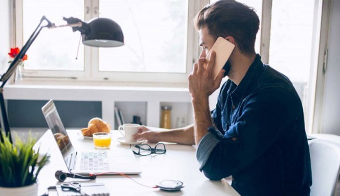 معرفی شغلهای پردرآمدی که میتوان آنلاین یاد گرفت معرفی شغلهای پردرآمدی که میتوان آنلاین یاد گرفت