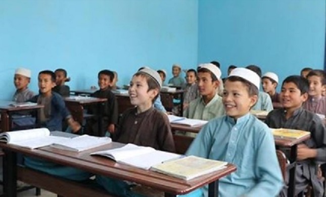 آغاز سال تحصیلی افغانستان بدون دختران