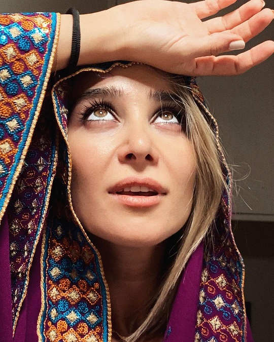 الناز حبیبی از نمایی بسیار نزدیک؛ بدون فیلتر و آرایش! + عکس