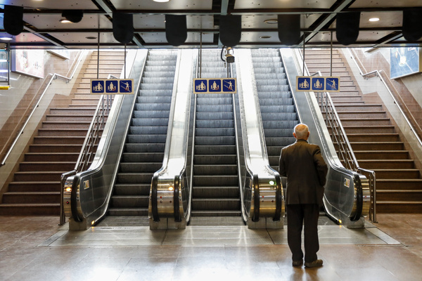 پلههای برقی ایستگاه مترو تجریش فعال شدند پلههای برقی ایستگاه مترو تجریش فعال شدند