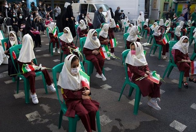 زنگ شکوفهها به صدا درآمد زنگ شکوفهها به صدا درآمد