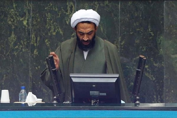 واکسن اجباری کرونا برخلاف قانون اساسی است واکسن اجباری کرونا