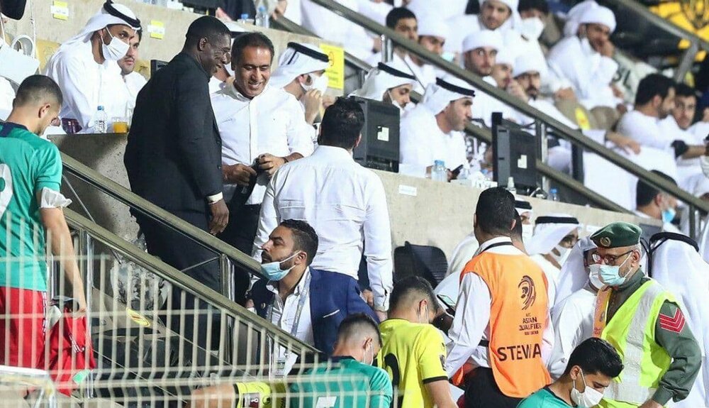 مهدویکیا در دیدار فوتبال ایران مهدویکیا در دیدار فوتبال ایران