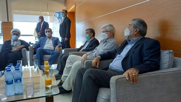 اولین تصاویر از احمدینژاد و همسرش در دبی اولین تصاویر از احمدینژاد و همسرش در دبی