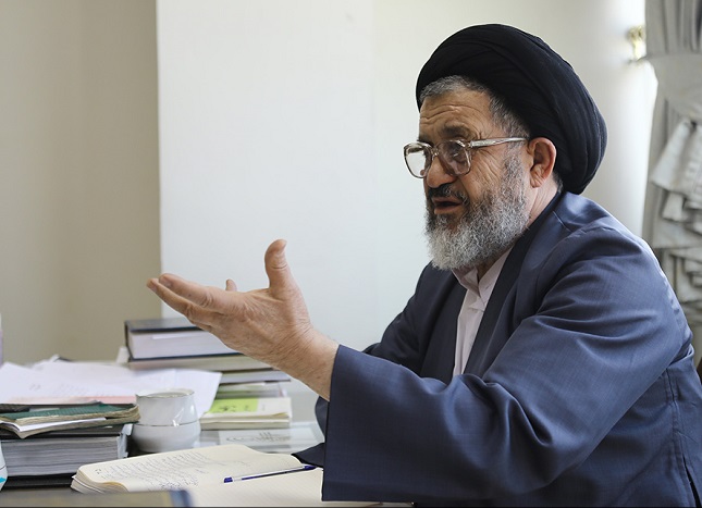 اکرمی: نیاز به همفکری برای عبور از مشکلات اکرمی: نیاز به همفکری برای عبور از مشکلات