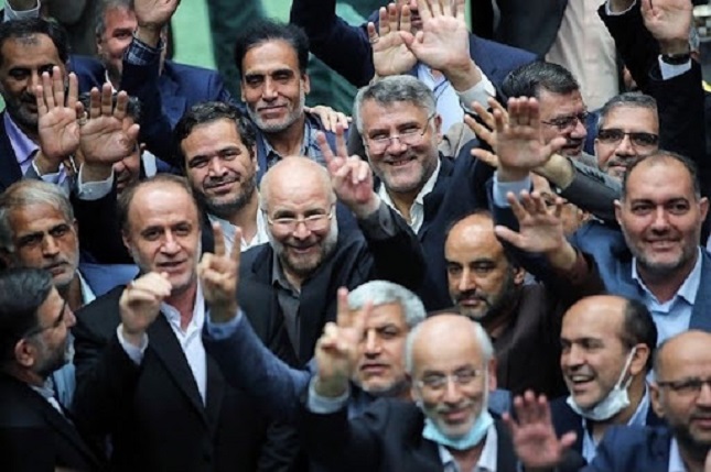 مجلس یازدهم هر روز پنهانکار تر از دیروز