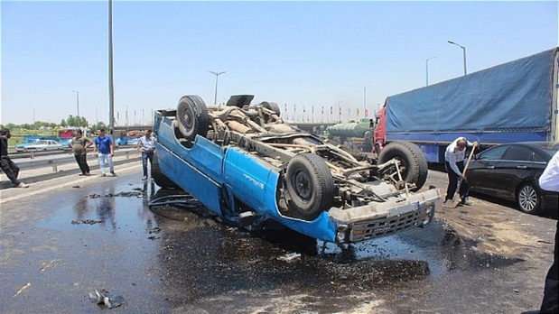 واژگونی نیسان وانت