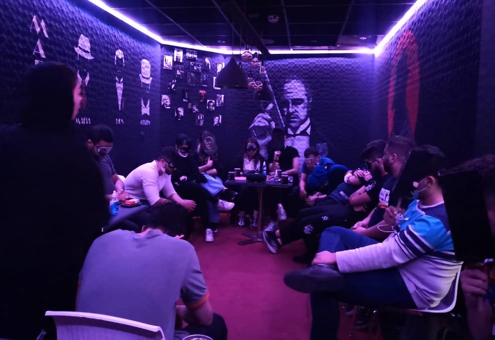 بازی مافیا ؛ زیست شبانه تهرانیها بازی مافیا ؛ زیست شبانه تهرانیها