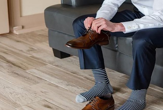 تناسب رنگ کفش با شلوار در آقایان