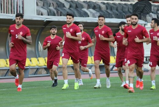 جلسه بازیکنان پرسپولیس با گل محمدی جلسه بازیکنان پرسپولیس با گل محمدی