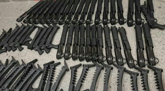 کشف ۲۴۰ اسلحه جنگی در مرزهای شمالغرب کشف اسلحه جنگی