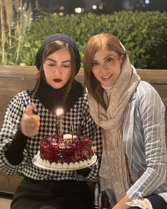 تیپ جالب شقایق دهقان در تولد خواهرش + عکس تیپ جالب شقایق دهقان در تولد خواهرش + عکس