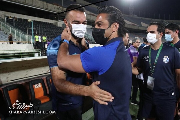 هواداران پرسپولیس عمرانزاده را به فحش بستند! هواداران پرسپولیس عمرانزاده را به فحش بستند!