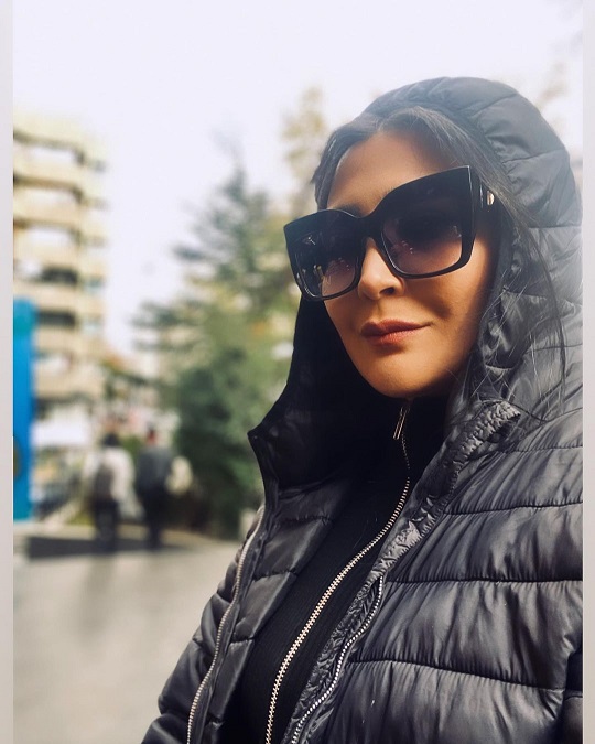 استایل زمستانی مریم معصومی با عینک آفتابی + عکس استایل زمستانی مریم معصومی با عینک آفتابی + عکس
