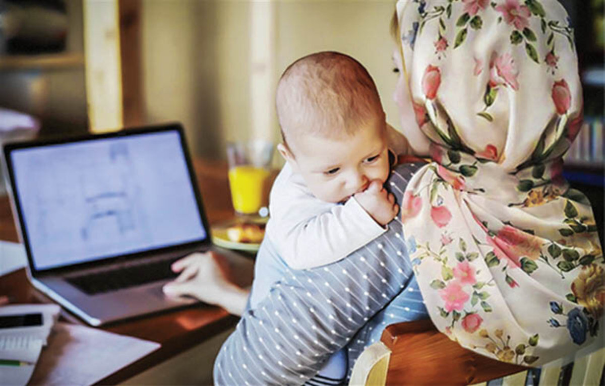 صدور مجوز دورکاری مادران شاغل باردار یا دارای فرزند زیر ۶ سال