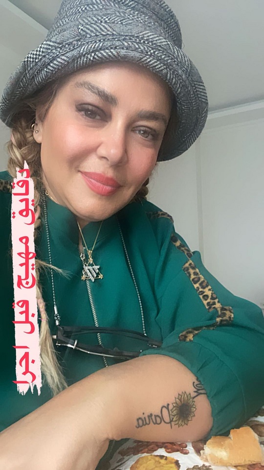 تیپ سبز بهاره رهنما با تتوهای دستش + عکس تیپ سبز بهاره رهنما با تتوهای دستش + عکس