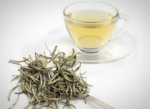 خواص شگفتانگیز چای سفید برای سلامتی خواص شگفتانگیز چای سفید برای سلامتی