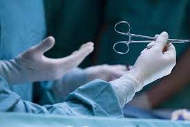 مرگ زن جوان به خاطر جا ماندن گاز استریل در شکمش قصور پزشکی