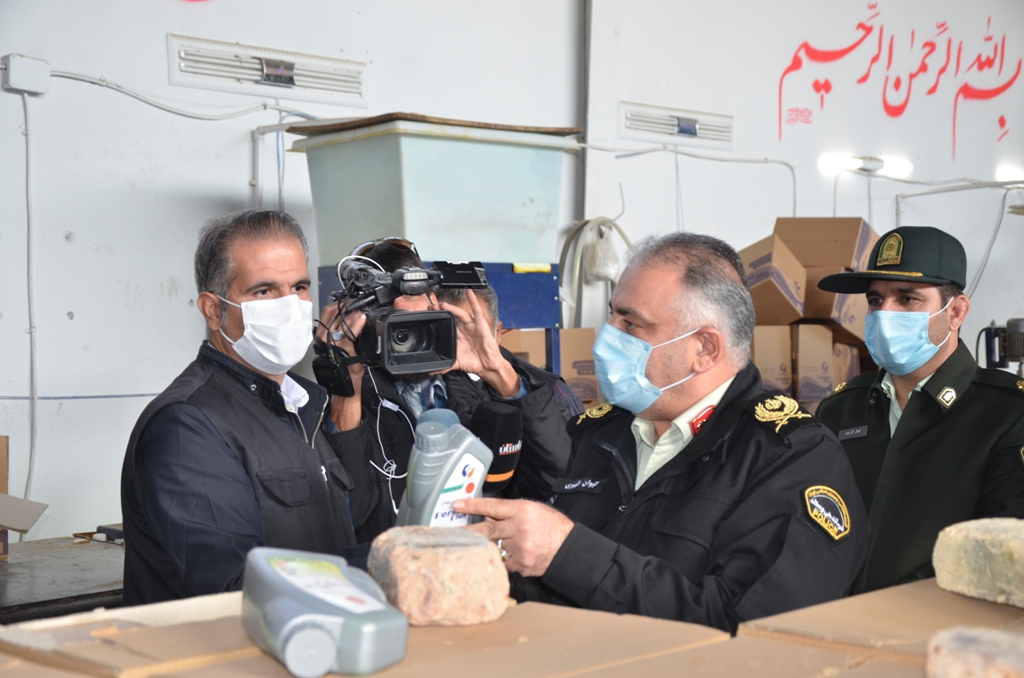 کشف ۳۰ هزار روغن موتور و ضد یخ تقلبی روغن موتور قاچاق