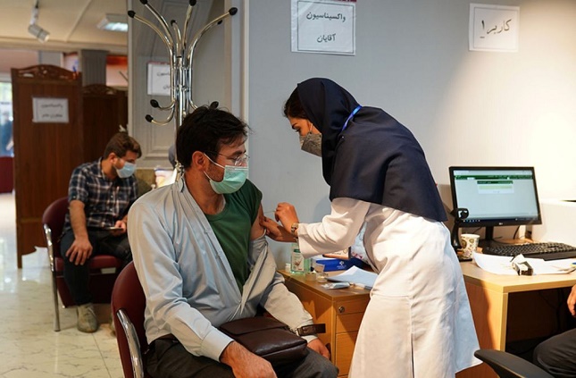 ۹۴ درصد کارمندان دولت، واکسن کرونا زدند ۹۴ درصد کارمندان دولت، واکسن کرونا زدند