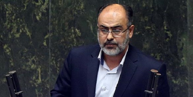 دفاع نماینده مجلس از تز &laquo;بین درس خواندن و مادری یکی را انتخاب کن!&raquo;