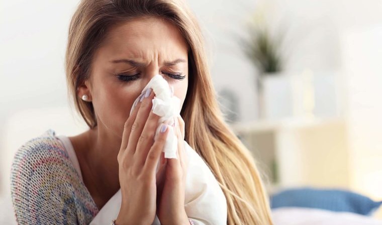 آبریزش بینی 