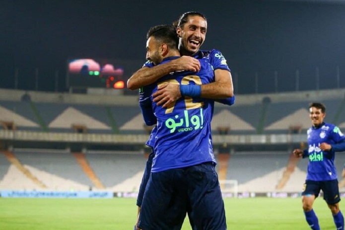 کاپیتان آبیها باز پنالتی خراب کرد! استقلال