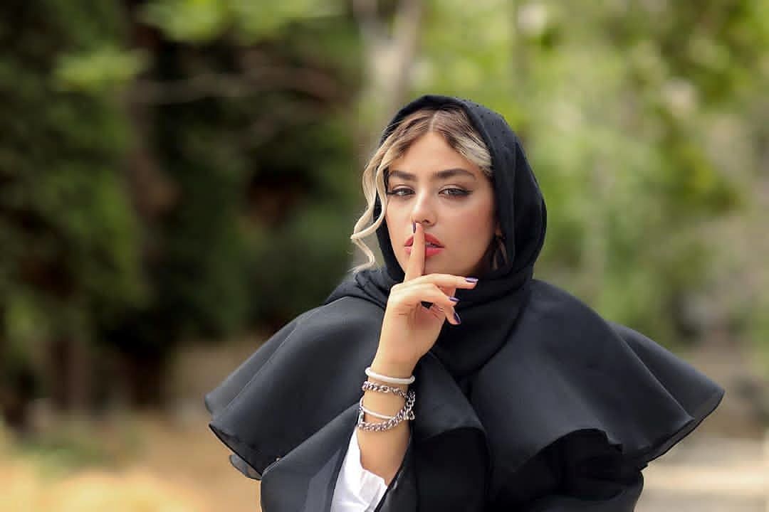 تتوی ریحانه پارسا تتوی ریحانه پارسا