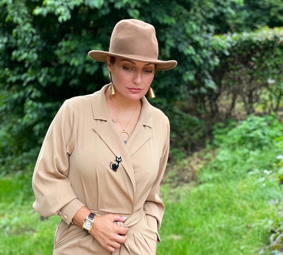 مهناز افشار  