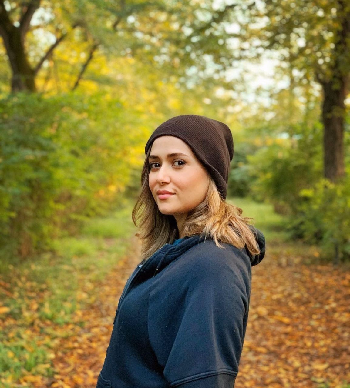 پریناز ایزدیار با عکس های پاییزی پریناز ایزدیار با عکس های پاییزی