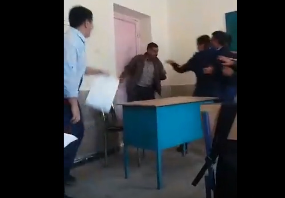 عوامل بروز خشونت در کلاس درس عوامل بروز خشونت در کلاس درس