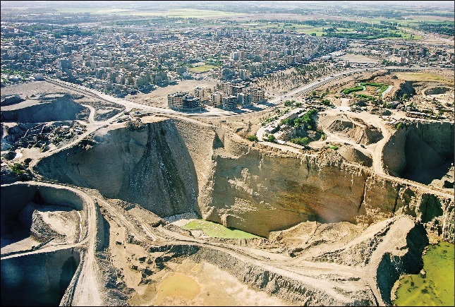 چالههای ۱۳۰ متری زیر پای پایتخت چالههای ۱۳۰ متری زیر پای پایتخت