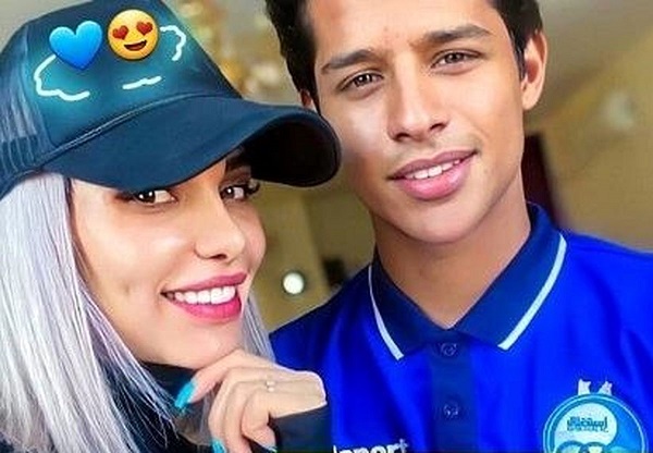  مهدی قائدی و همسرش