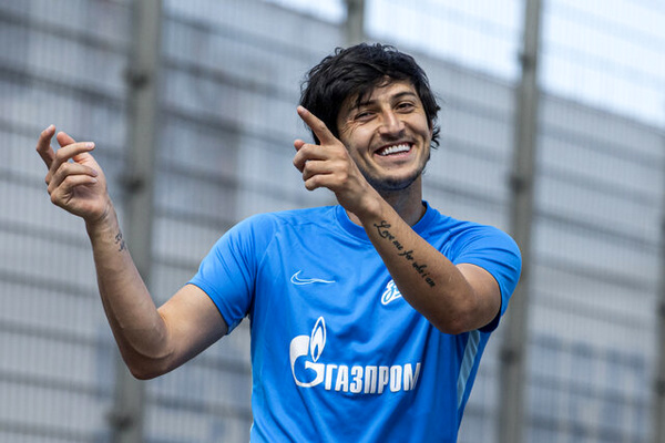 وضعیت سردار آزمون در روسیه پیچیده شد وضعیت سردار آزمون در روسیه پیچیده شد