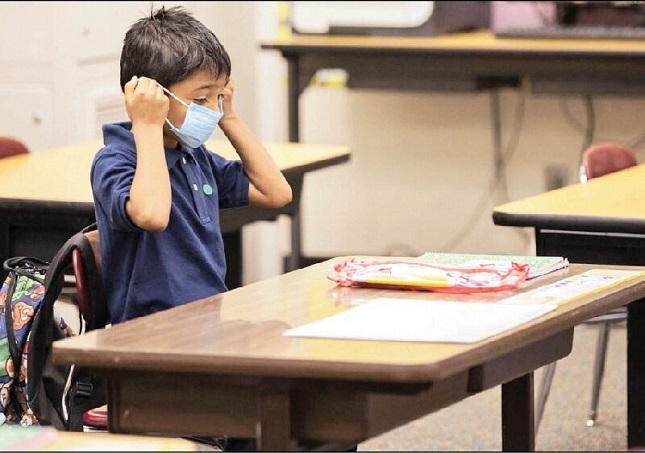 عدم رعایت پروتکلهای بهداشتی در برخی مدارس عدم رعایت پروتکلهای بهداشتی در برخی مدارس