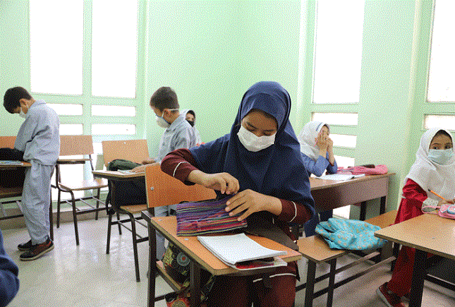 عدم رعایت پروتکلهای بهداشتی در مدارس عدم رعایت پروتکلهای بهداشتی در مدارس