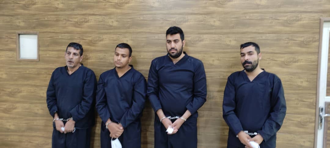 سرقت میلیونی ۴ مامور قلابی از نوجوانان کرجی/ این پلیس قلابیها را میشناسید؟ مامور قلابی کرج