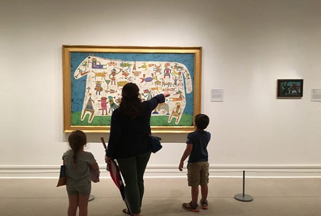 کودک و موزهها کودک و موزهها