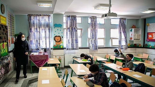 نحوه تهویه کلاسهای درس در ایام سرما نحوه تهویه کلاسهای درس در ایام سرما