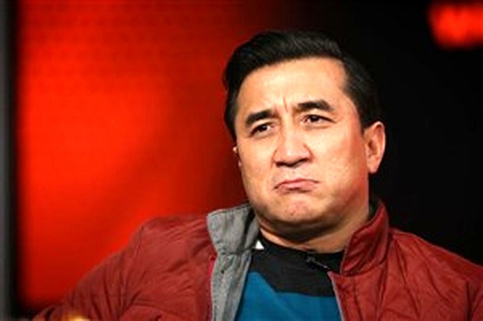 شوخی جنجالی خداد عزیزی با ماهی علی دایی خداد عزیزی