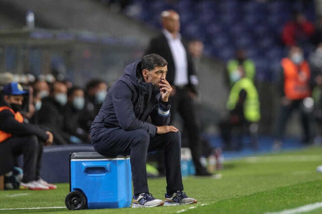 سرمربی پورتو: طارمی اشتباه تصمیم میگیرد سرمربی پورتو: طارمی اشتباه تصمیم میگیرد