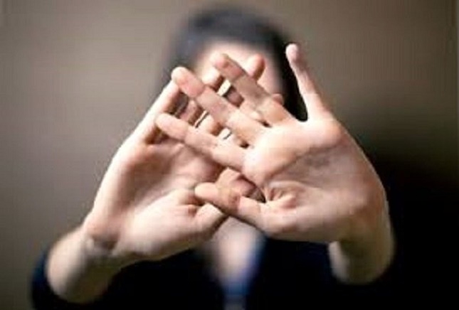 آزار و اذیت جنسی بازیگر معروف