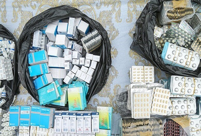 پشت پرده قاچاق و گرانی دارو پشت پرده قاچاق و گرانی دارو