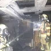 نجات ۲۰ نفر از آتش سوزی ساختمان مسکونی/ دو زن مجروح شدند