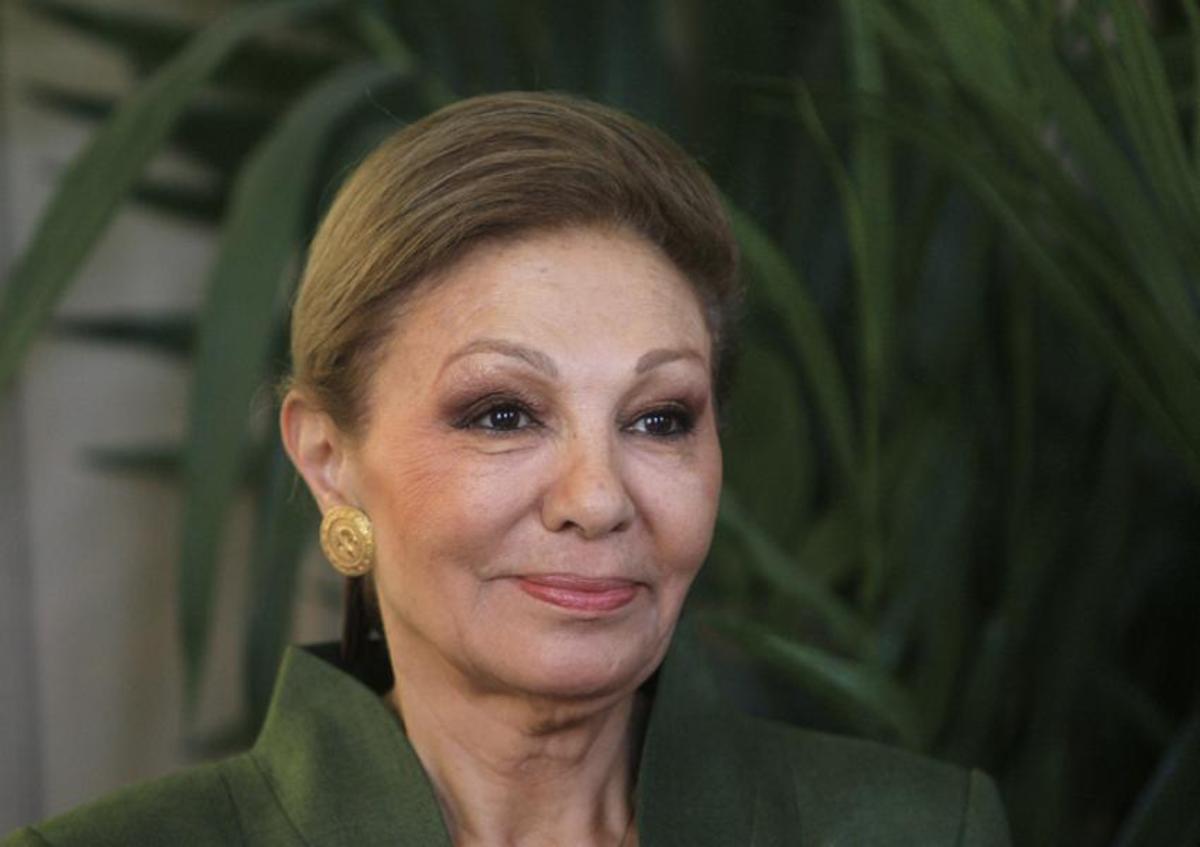 شایعات متفاوت درباره وضعیت جسمانی فرح پهلوی شایعات متفاوت درباره وضعیت جسمانی فرح پهلوی